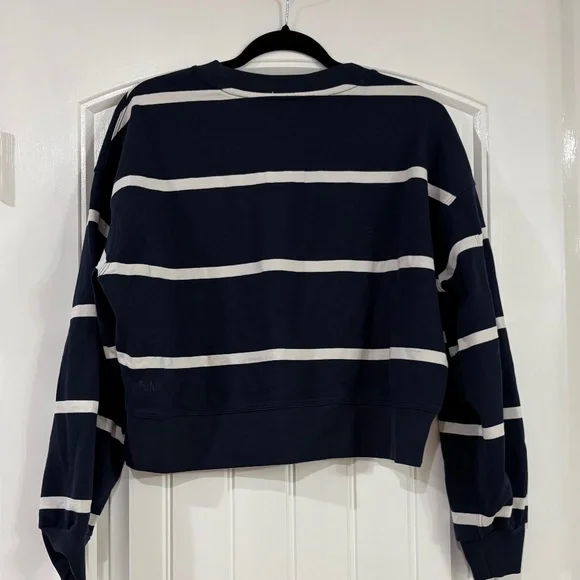 Lululemon Perfectly Oversized Cropped Crew *Stripe Boundless Stripe True Navy An - Picture 6 of 9